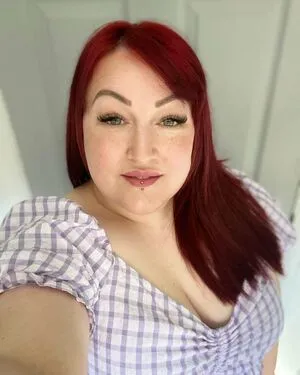 Curvycariad Thumbnail Picture