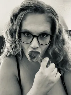 Curvyleo93 OnlyFans Leaked Free Thumbnail Picture - #mZ0X9X89ES