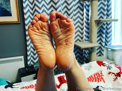 Cutiefeetzies Thumbnail Picture