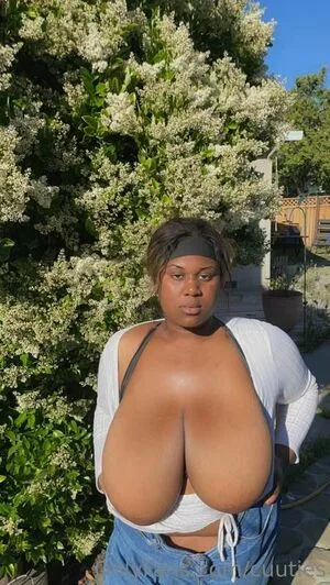 Cuuties OnlyFans Leaked Free Thumbnail Picture - #YECTnrx355