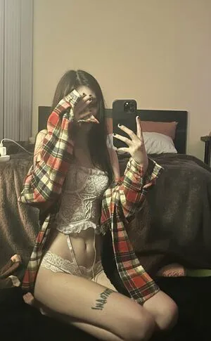 Cwaudiia Thumbnail Picture