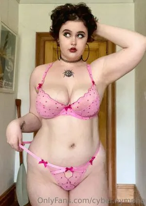 Cyber Nympho Thumbnail Picture