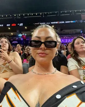 Cydneekinslow OnlyFans Leaked Free Thumbnail Picture - #QJjUbZkDP9