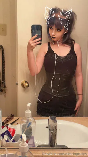D4ncingtulips OnlyFans Leaked Free Thumbnail Picture - #FSTwdcbcBd