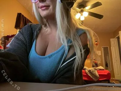 Daisea OnlyFans Leaked Free Thumbnail Picture - #am1c1GYA7v