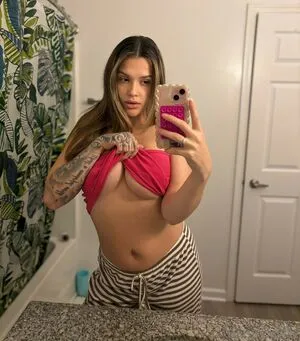 Daisy Deville Thumbnail Picture
