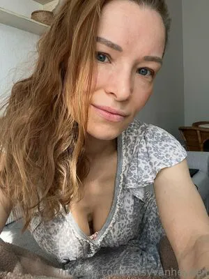 Daisyvanheyden OnlyFans Leaked Free Thumbnail Picture - #p0CfkDgmBp