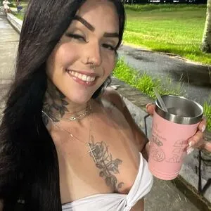 Dani Bluee Thumbnail Picture