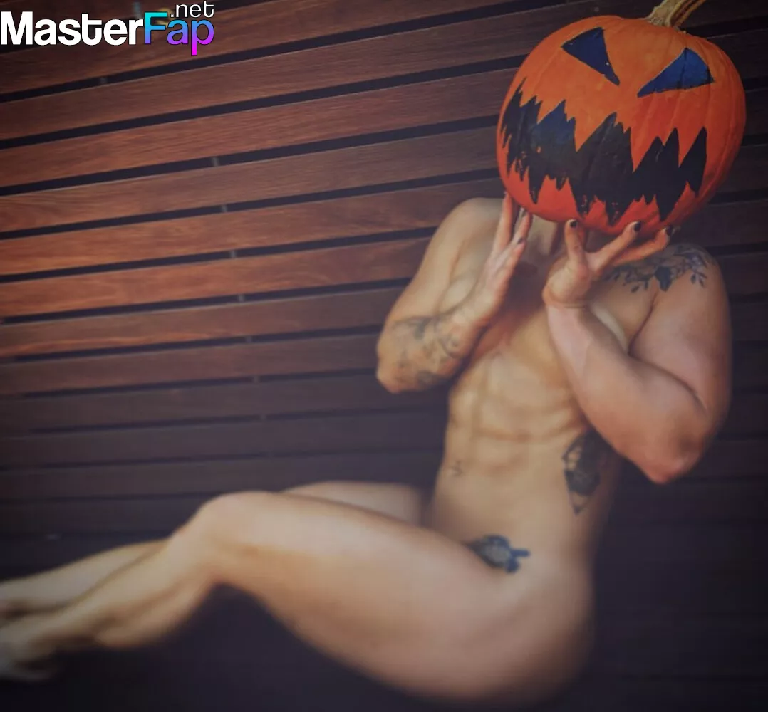 Dellespeegle naked