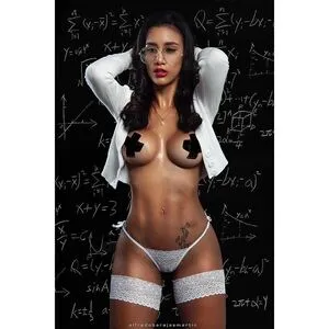 Daniela Castillo Thumbnail Picture