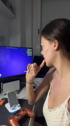 Daniela Derly OnlyFans Leaked Free Thumbnail Picture - #pCOckeSQxo