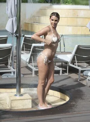 Danielle Lloyd OnlyFans Leaked Free Thumbnail Picture - #1jAmW7QlQ1