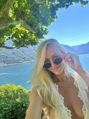 Danielle Moinet OnlyFans Leaked Free Thumbnail Picture - #AXCHvPbWUN