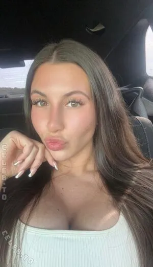 Danielle Newberry OnlyFans Leaked Free Thumbnail Picture - #mpYR7WInUL