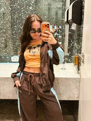 Danielle Olimpia Thumbnail Picture