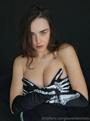 Danielleksharp Thumbnail Picture