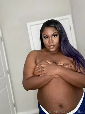 Daniikae Thumbnail Picture