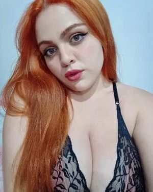Danis Danielle Azevedo Profile Thumbnail