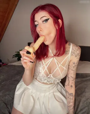 Danja Cos Thumbnail Picture