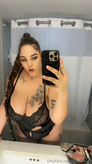Dannixoxoo Thumbnail Picture