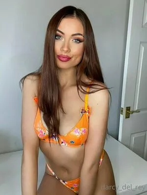 Darcy Del Rey Profile Thumbnail