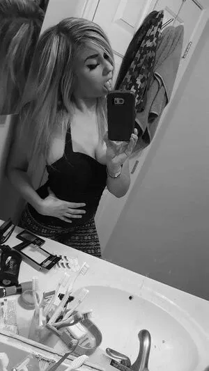 Daria Thibault OnlyFans Leaked Free Thumbnail Picture - #jxzKWN6ARI