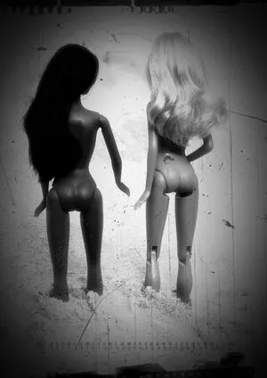 Dark Barbie Thumbnail Picture