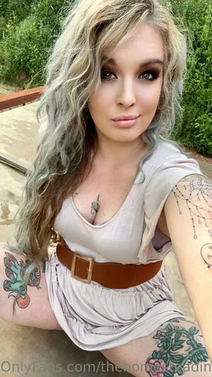 Darkvixenent Thumbnail Picture