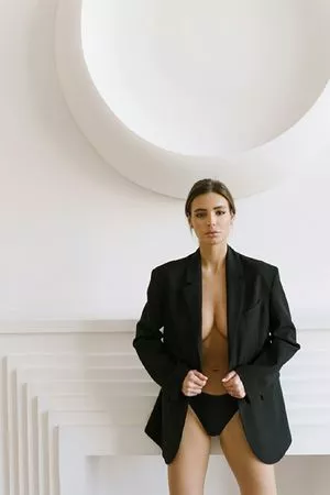 Dasha Neyolova Profile Thumbnail
