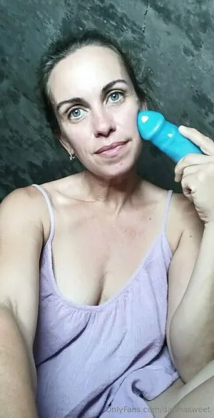 Dashaina Thumbnail Picture