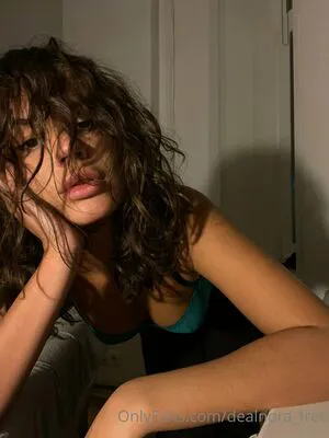 Dealnora Free Thumbnail Picture