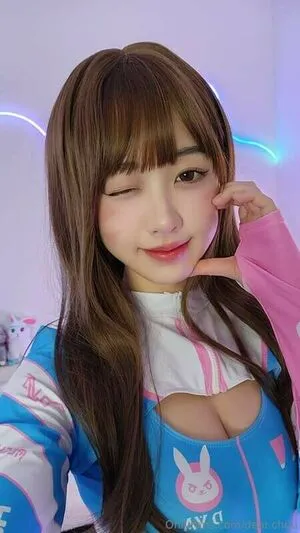 Dear Chuu Thumbnail Picture
