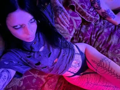 Deathbyromy Thumbnail Picture