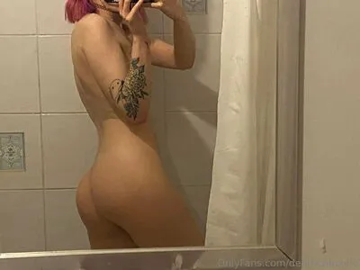 Deathcabcutie Thumbnail Picture