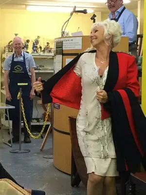 Debbie Mcgee Thumbnail Picture