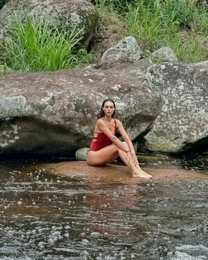Debora Nascimento Thumbnail Picture