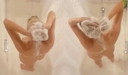 Dedee Pfeiffer Thumbnail Picture