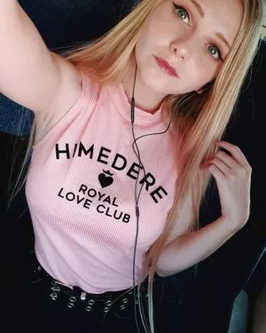 Dee Mented Thumbnail Picture