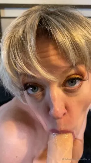 Dee Williams OnlyFans Leaked Free Thumbnail Picture - #wffaeEbn65