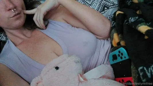 Deedeelynnfree Thumbnail Picture