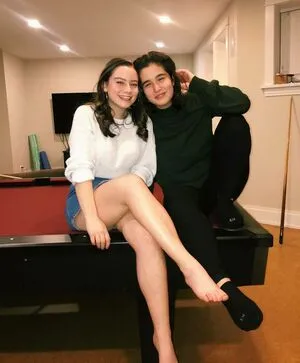 Deena E Thumbnail Picture