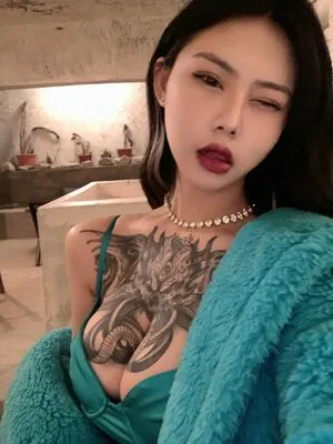 Deer White OnlyFans Leaked Free Thumbnail Picture - #L0Niv1ntsu