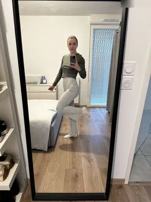 Deesse Emma OnlyFans Leaked Free Thumbnail Picture - #OnWwIEfbEt