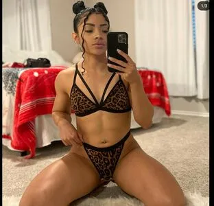 Delilahfangg Thumbnail Picture