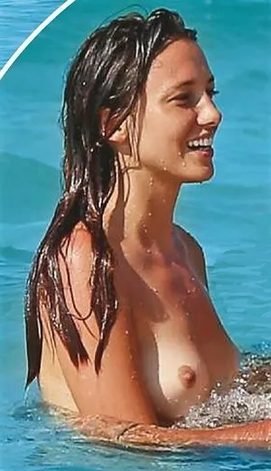 Delphine Wespiser Thumbnail Picture