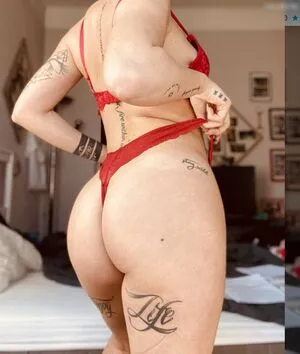Demi Gabriella Thumbnail Picture