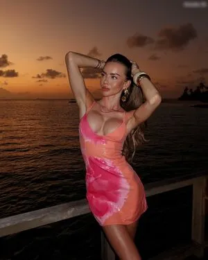 Denise Bobe Thumbnail Picture