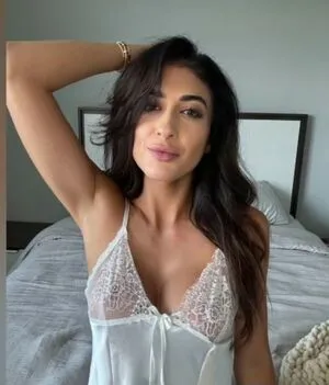 Desi Does Thumbnail Picture