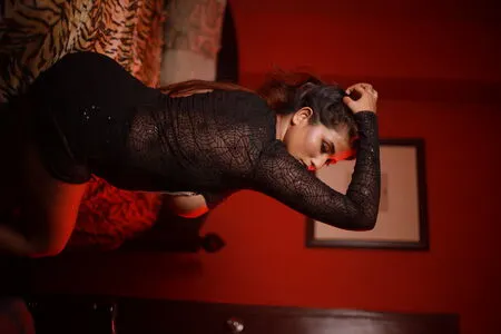 Desi Models Thumbnail Picture