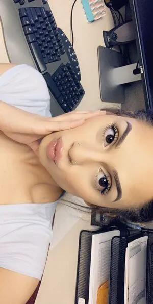 Desire Negro Thumbnail Picture